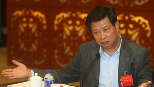 广东“大老虎”被判死缓，敛财超1亿，霸占多名女下属，办公室有58套女性私物