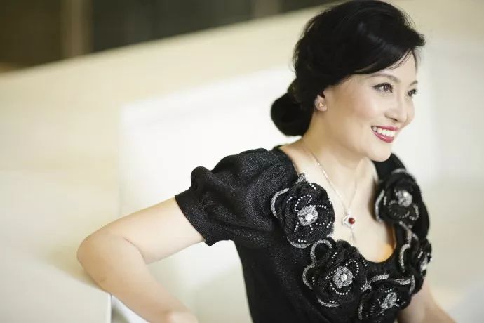 决不为任何利益出卖灵魂！中国最美首席女法医誓死捍卫法律底线