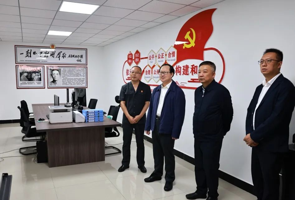 陕西高院党组书记、院长韩德洋赴延安法院调研